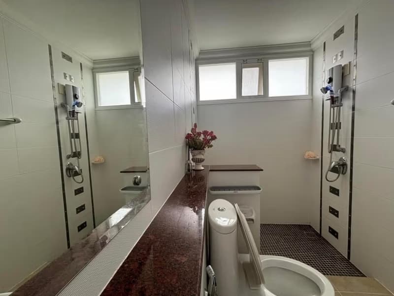 5 Bed House for Rent and Sale in Bang Phli, Samut Prakan