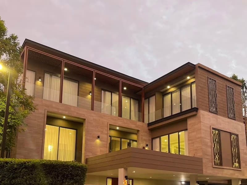 4 Bed House for Rent and Sale in Bang Kapi