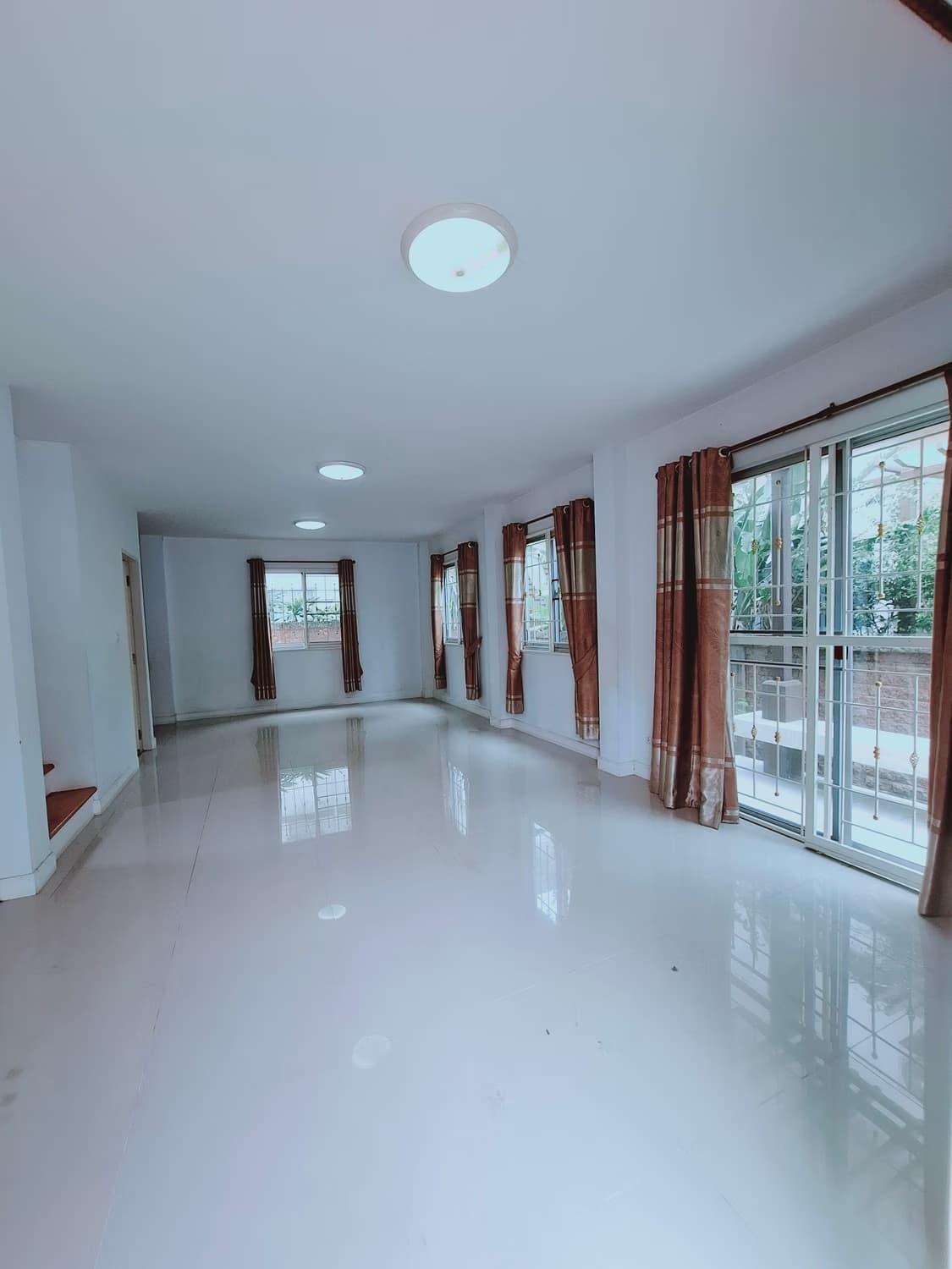 3 ห้องนอน บ้าน สำหรับ ขาย ใน บางพลี - Image 2