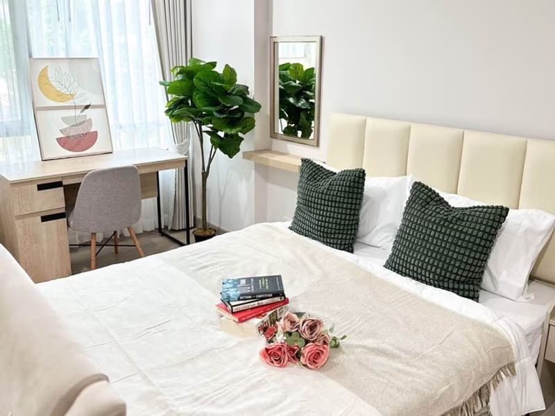 1 Bedroom Condo