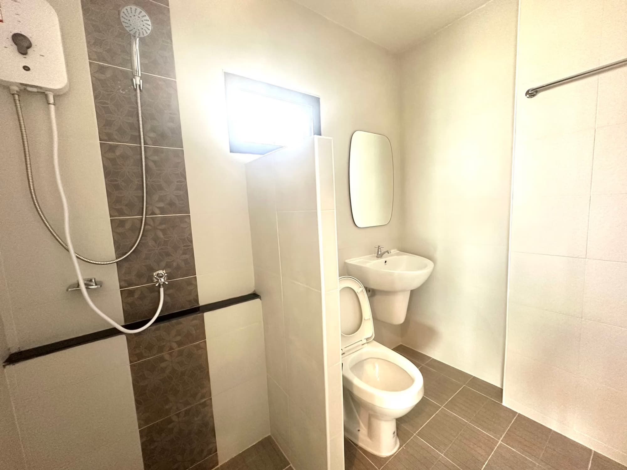 3 Bed House for Rent in Hang Dong - Image 17