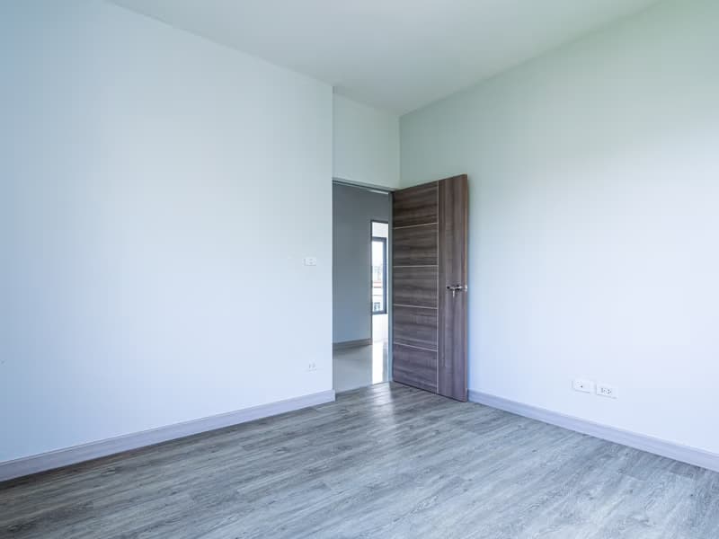 6 Bed House for Rent in Mueang Chiang Mai