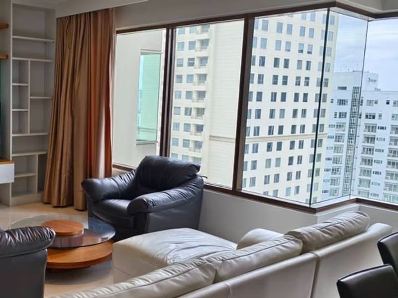 3 Bed Condo for Rent in Khlong Toei