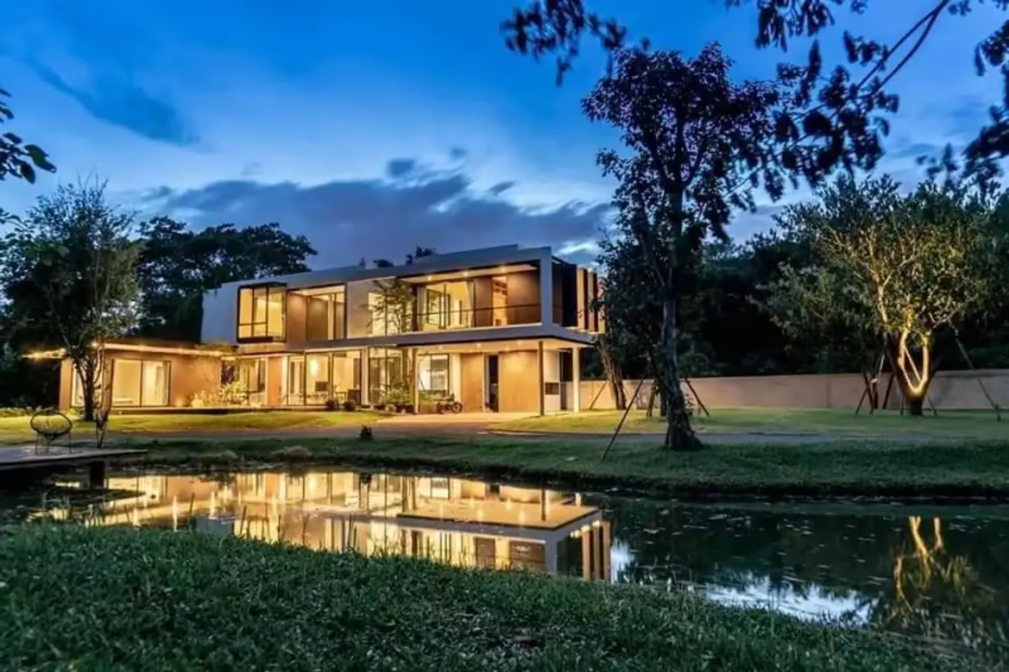 4 Bedroom House - Image 15