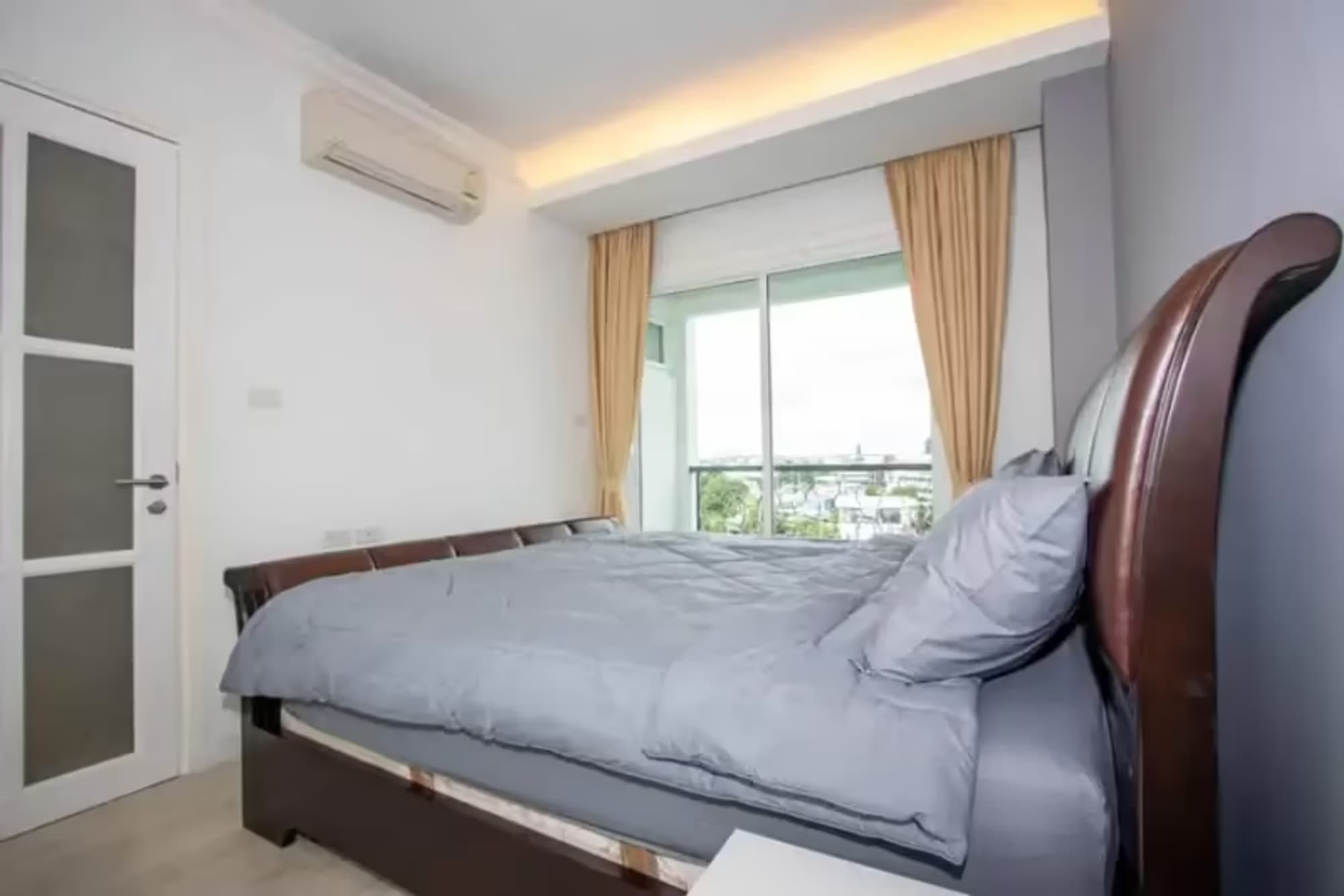 1 Bedroom Condo - Image 6
