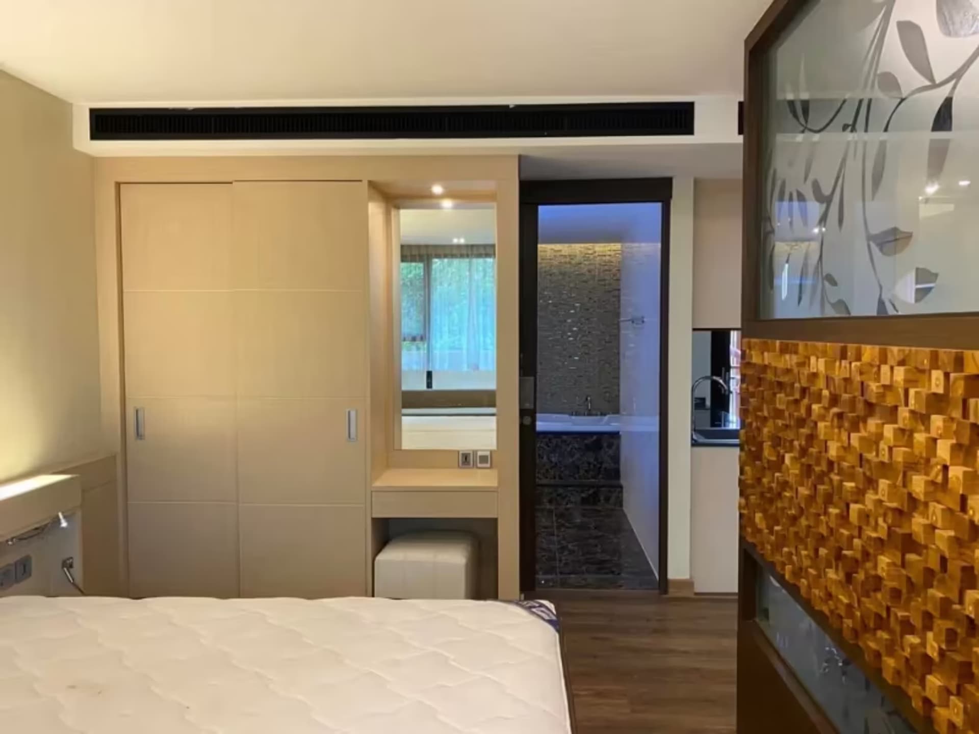 1 Bedroom Condo - Image 2