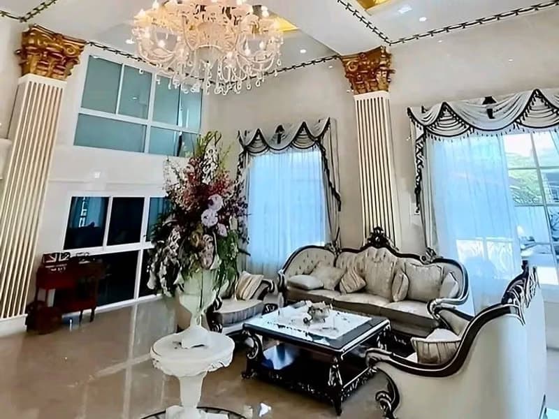 4 Bed House for Sale in Prawet