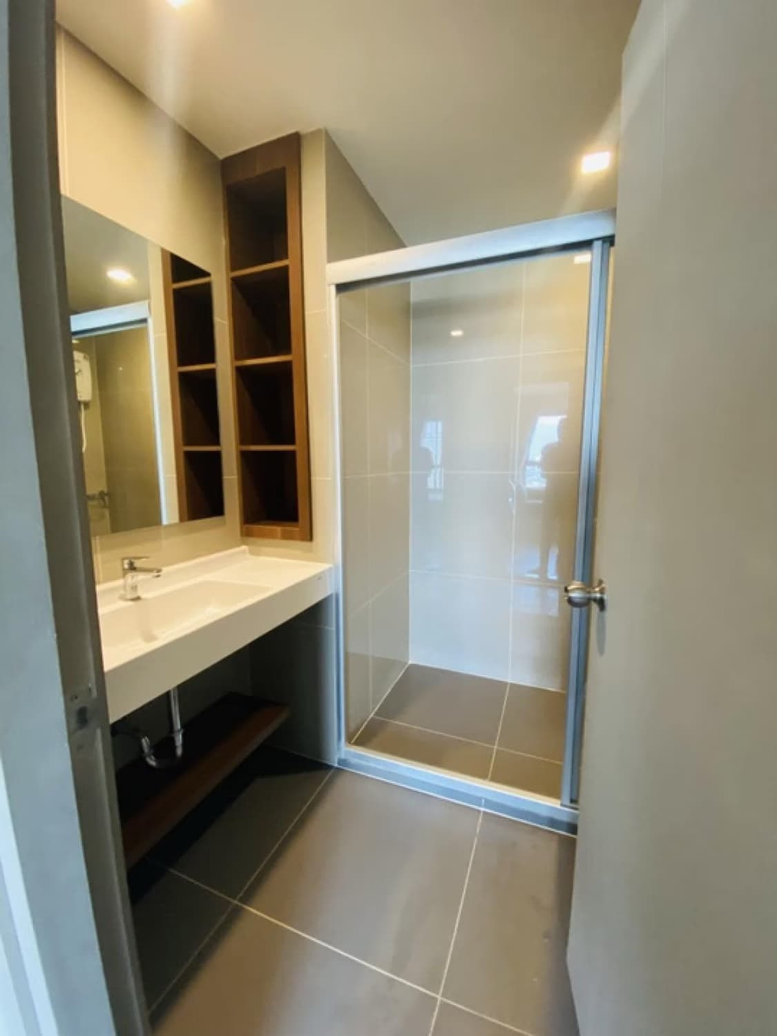 1 ห้องนอน คอนโด สำหรับ ขาย ใน Huai Khwang - Image 5
