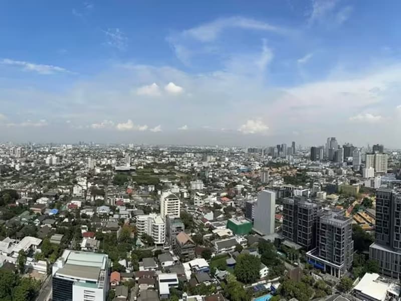 1 Bedroom Condo
