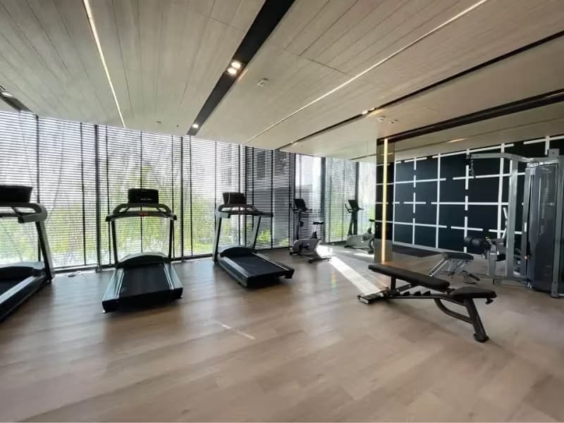 1 Bedroom Condo