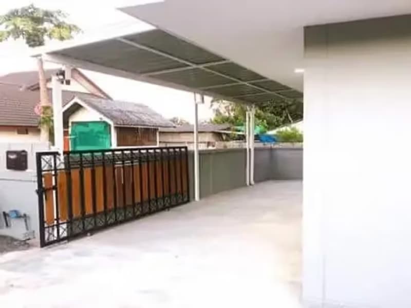 2 Bedroom House