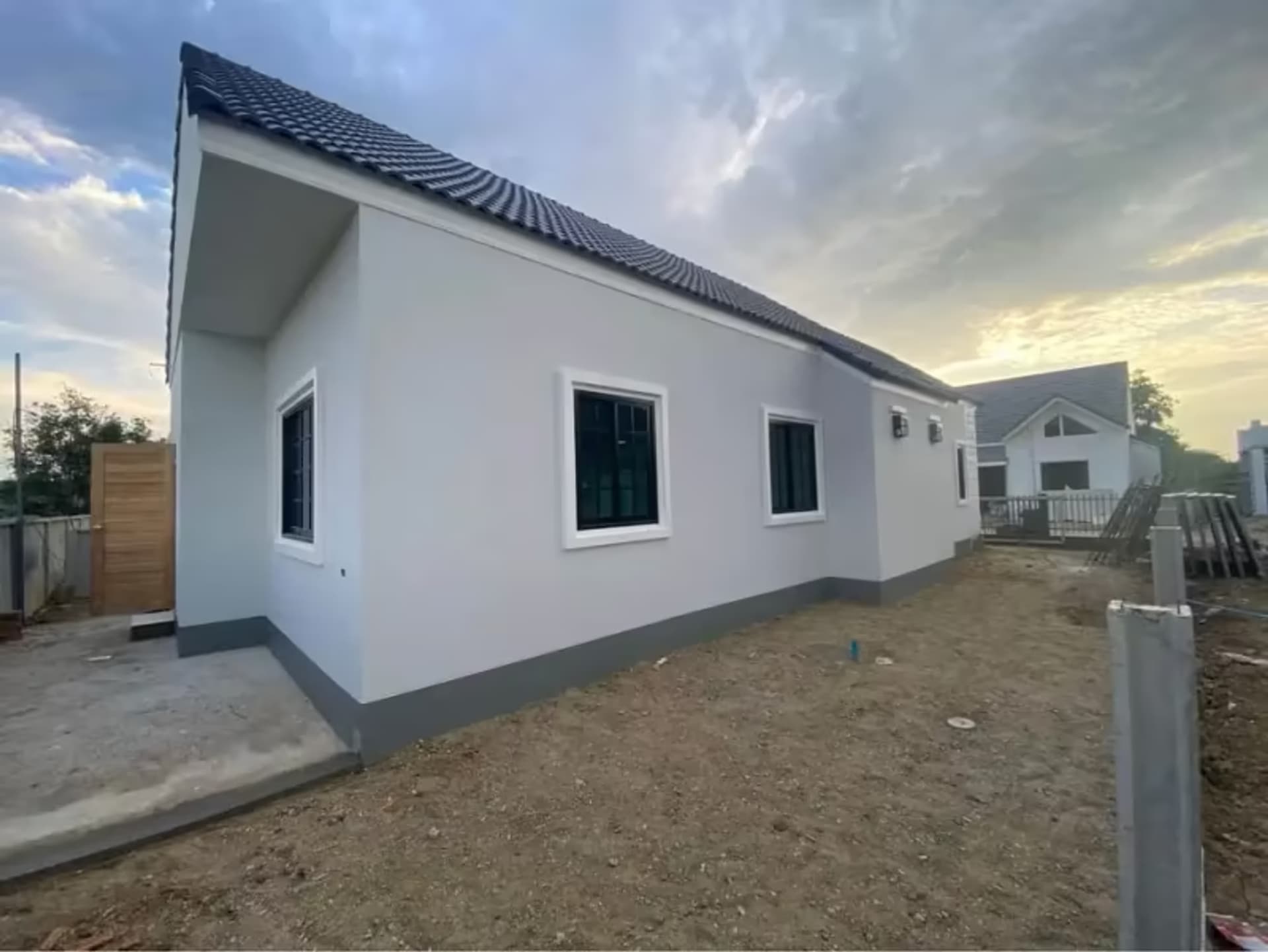 3 Bedroom House - Image 3