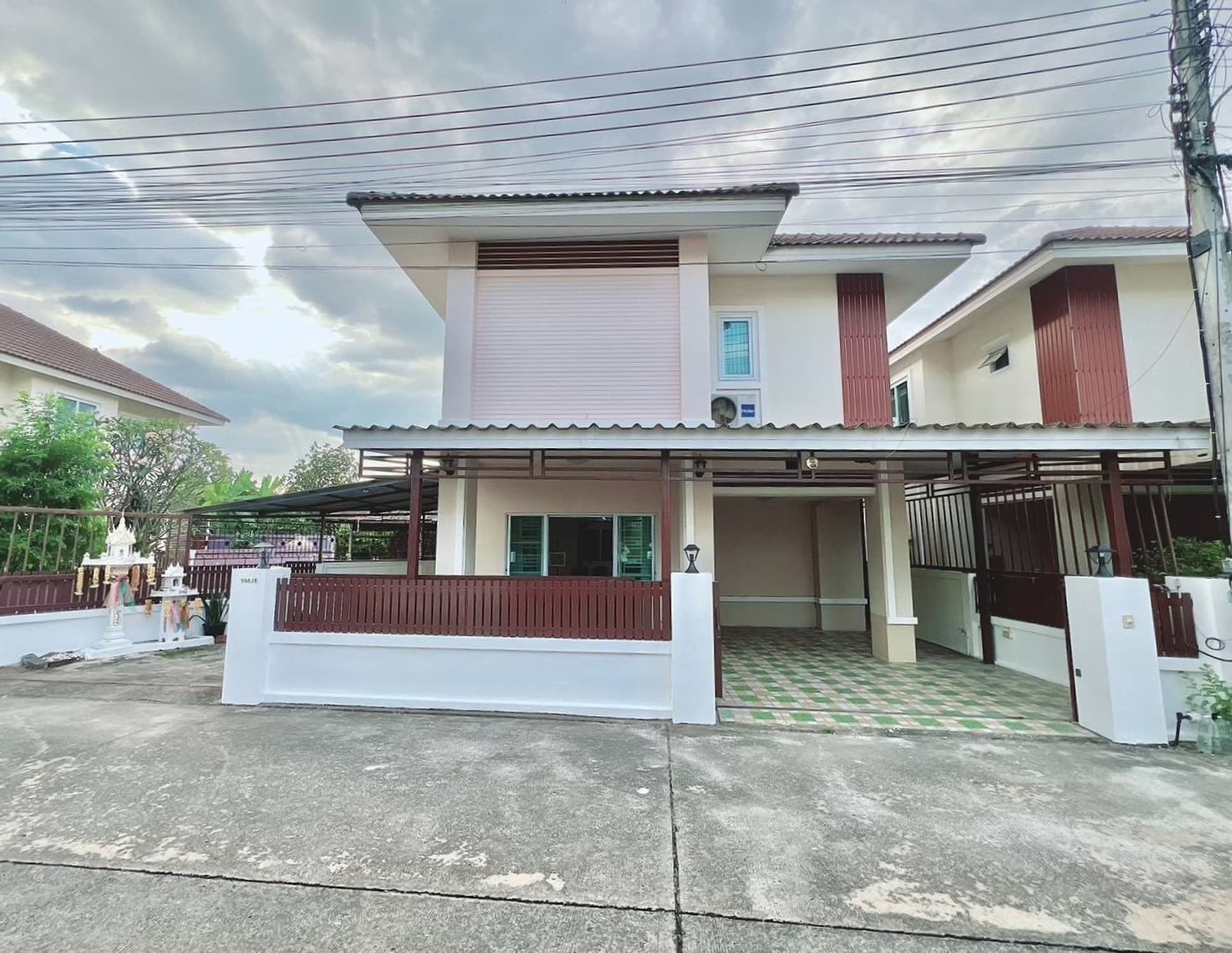 3 Bed House for Sale in Saraphi District - Image 1