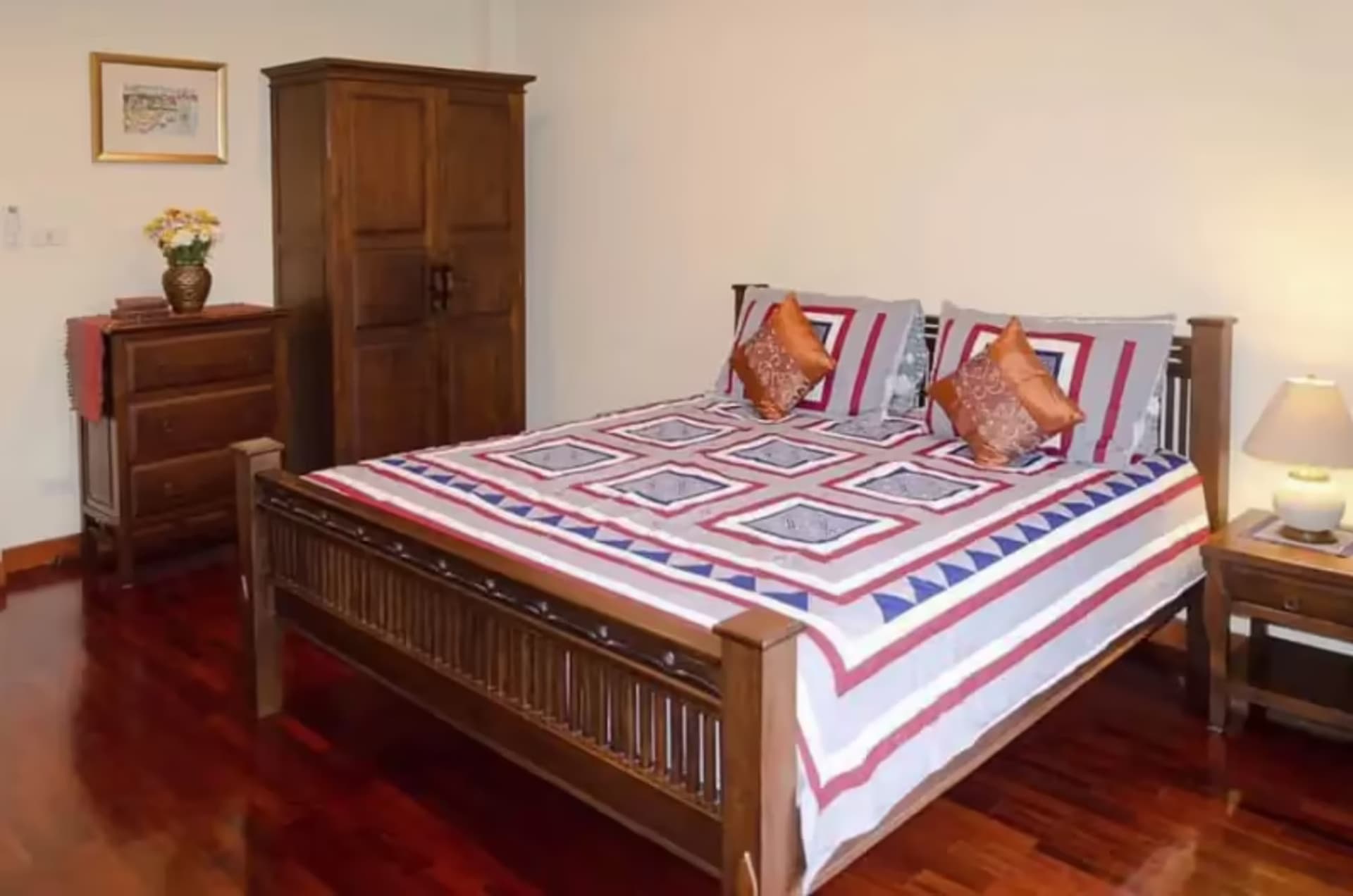 3 Bedroom House - Image 12