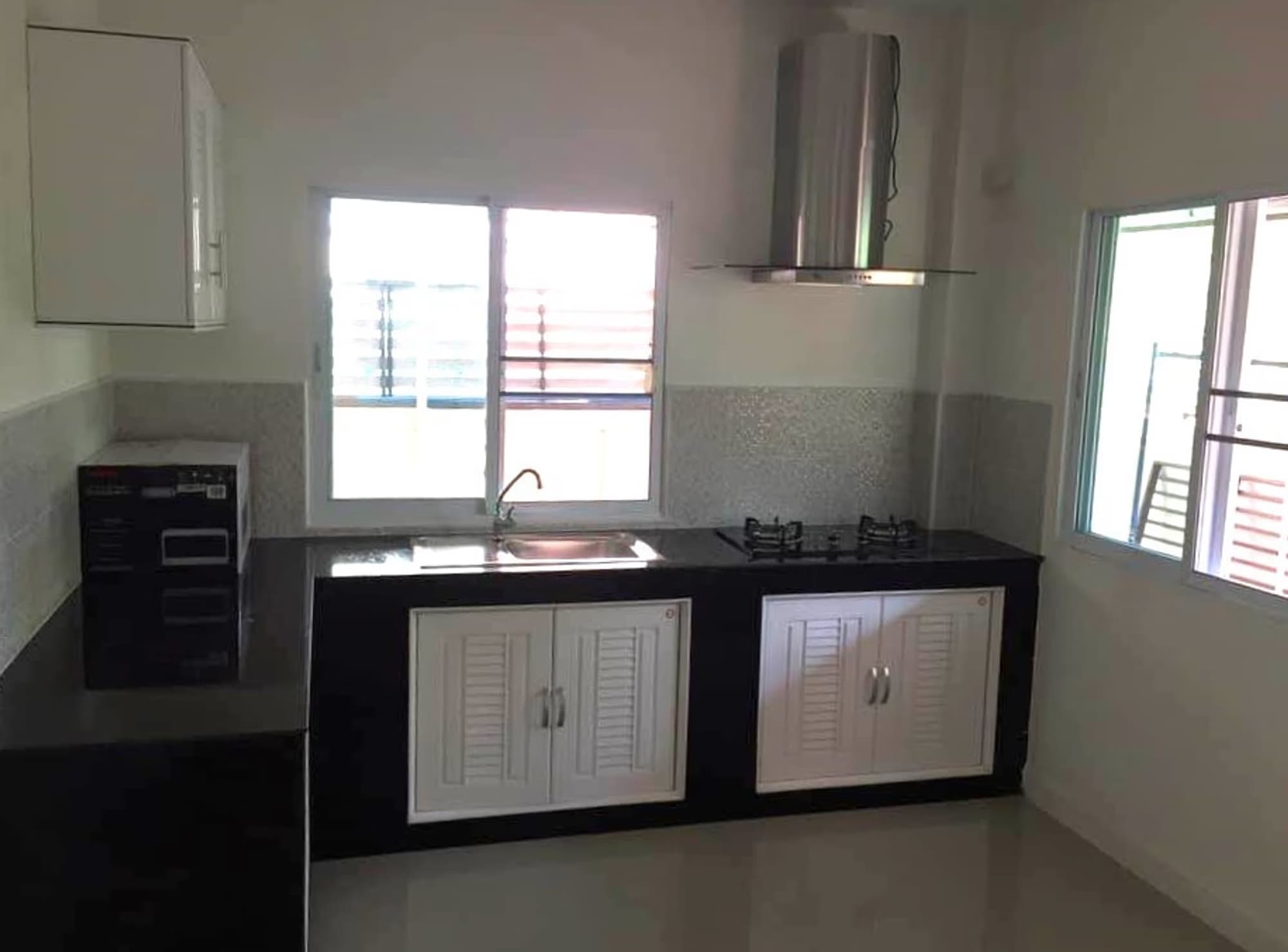 3 Bed House for Rent in Saraphi - Image 4 3 Bed House for Rent in Saraphi - Image 4