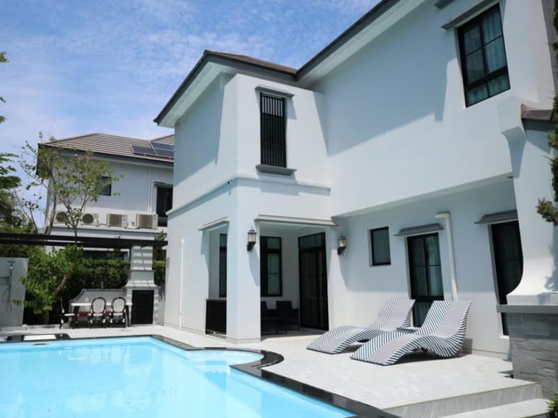 5 Bed House for Rent and Sale in Saphan Sung