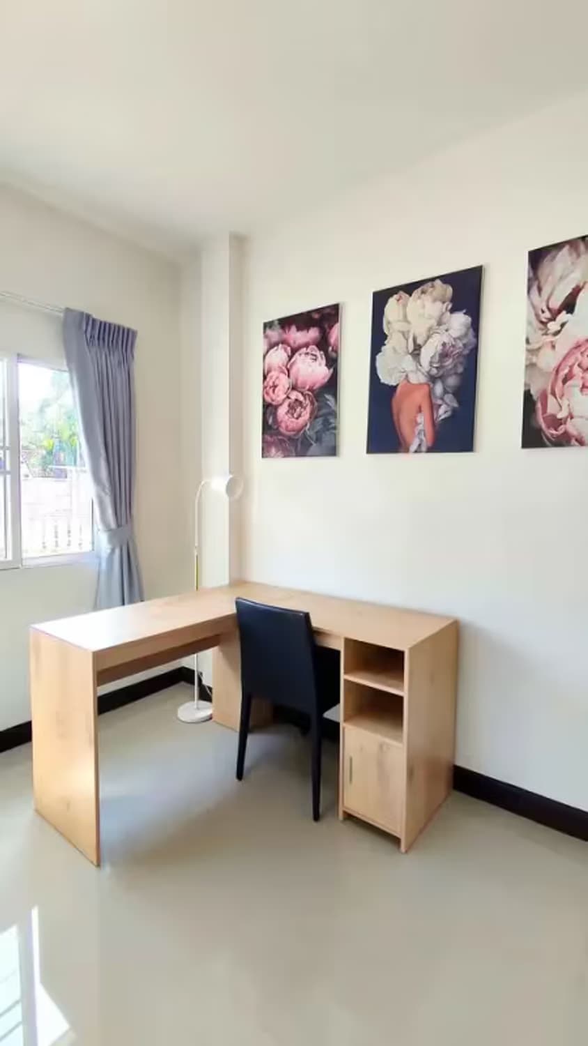 3 Bedroom House - Image 13