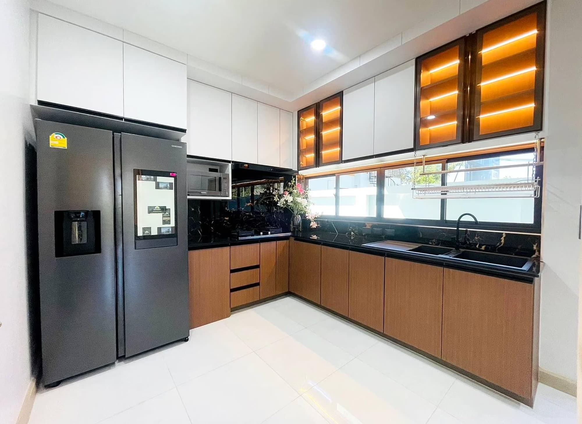 4 ห้องนอน บ้าน สำหรับ ขาย ใน Hang Dong - Image 3