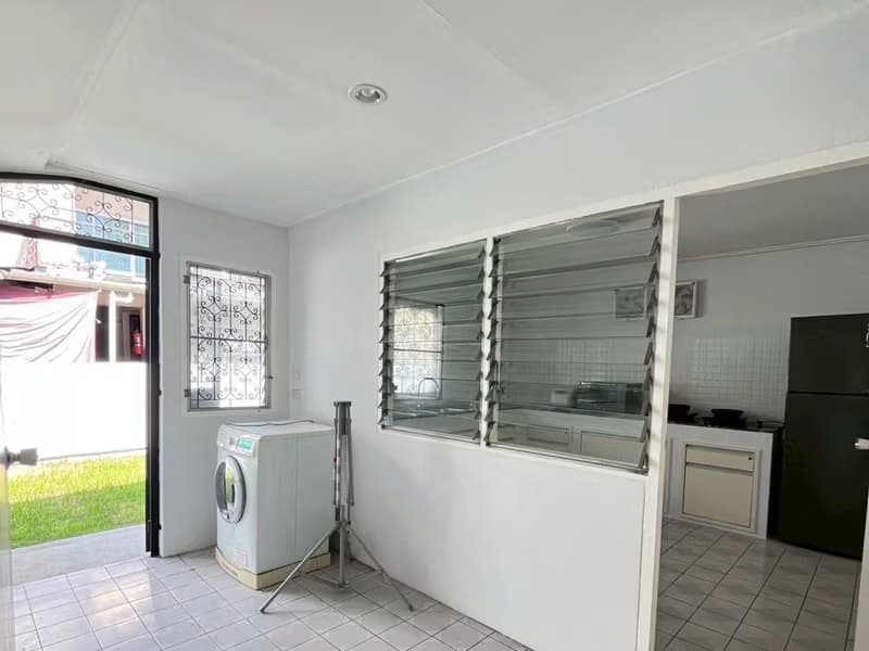 4 Bed House for Rent in Suan Luang