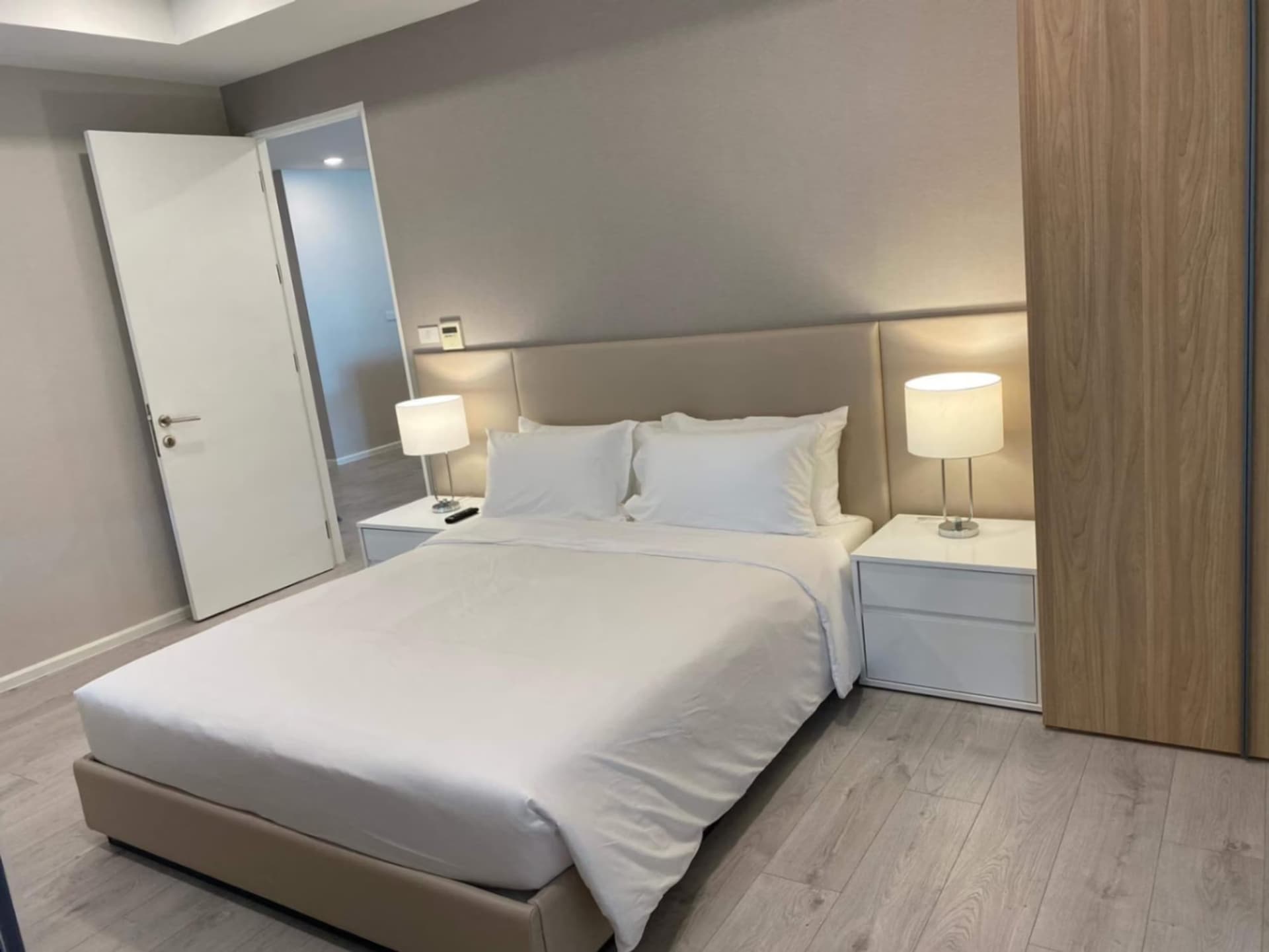 2 Bed Condo for Rent in Khlong Toei - Image 5