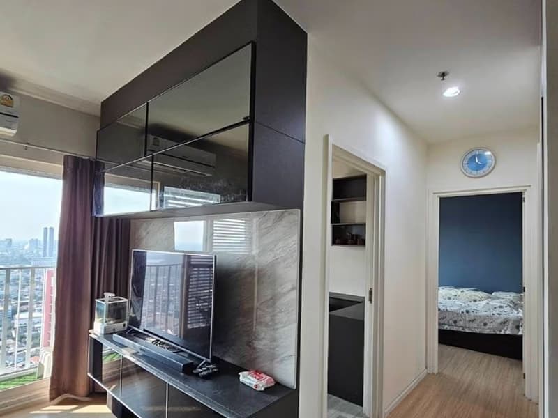 Condo for Rent at The Key Sathon-Charoen Rat