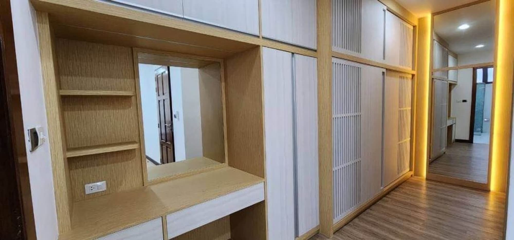  - Image 8