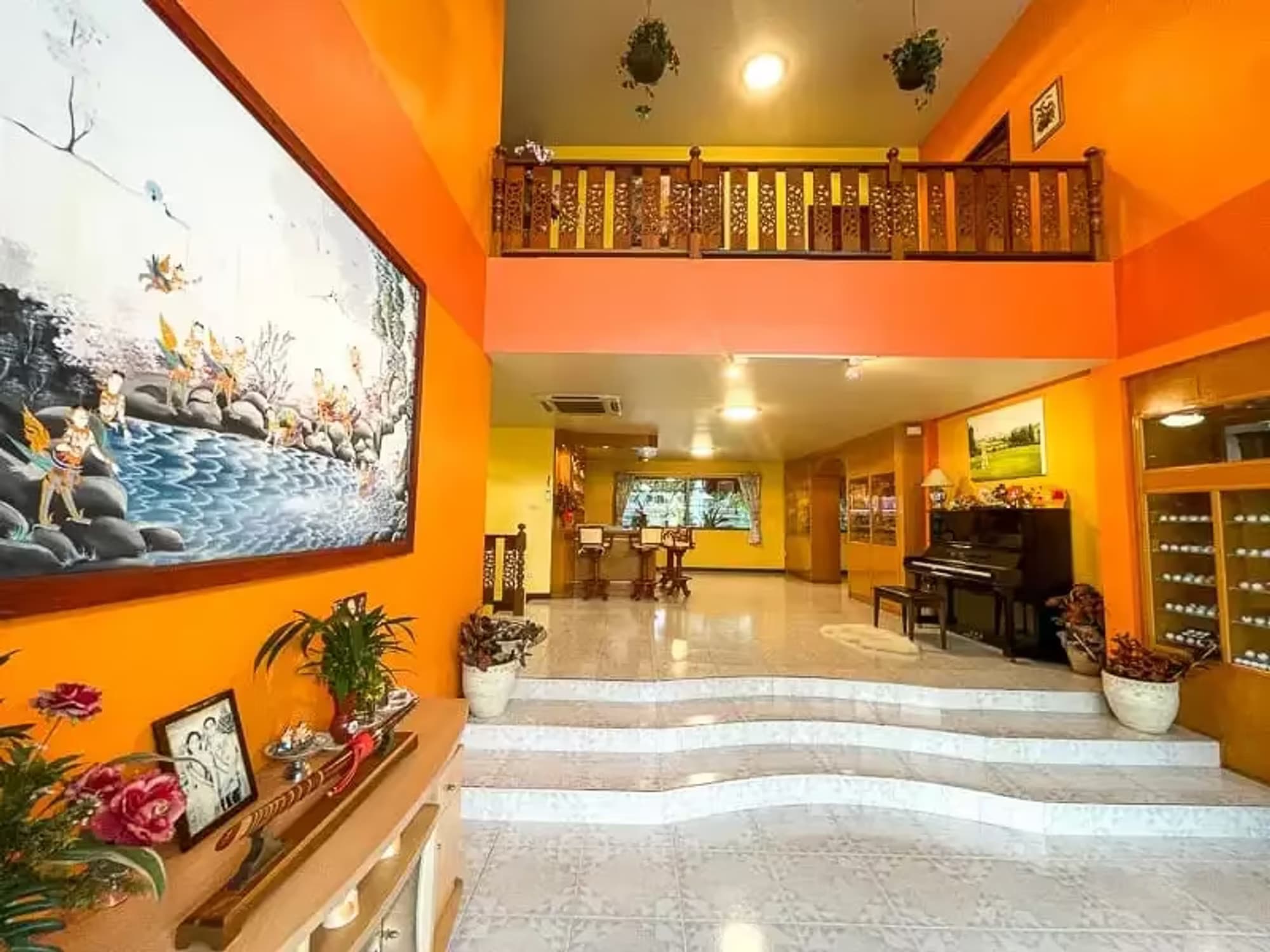 5 Bedroom House - Image 7