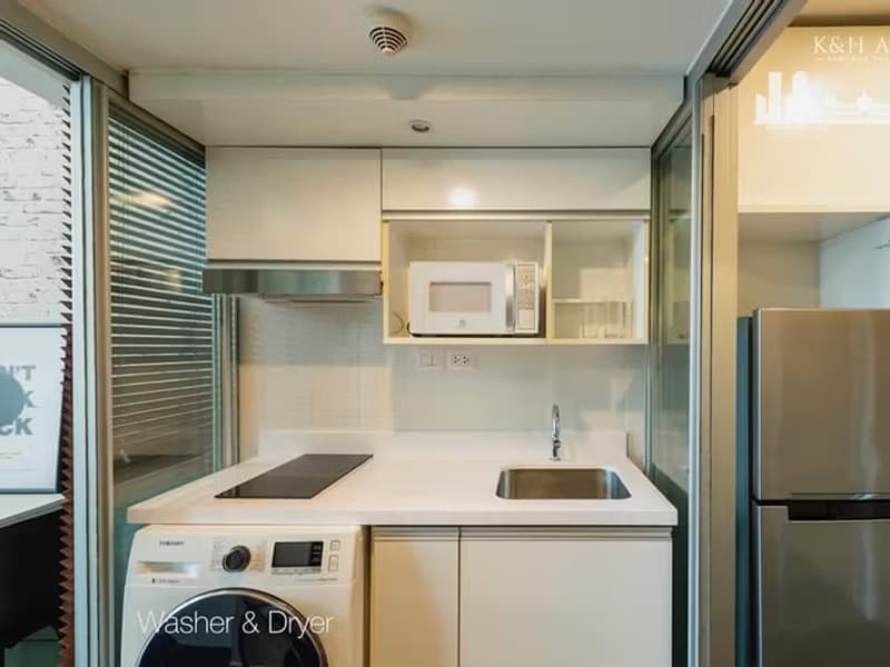 Condo for Sale at Ideo Morph 38