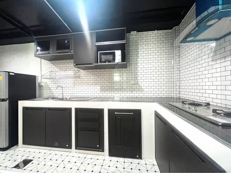 3 Bed Townhouse for Rent and Sale in Bang Phli
