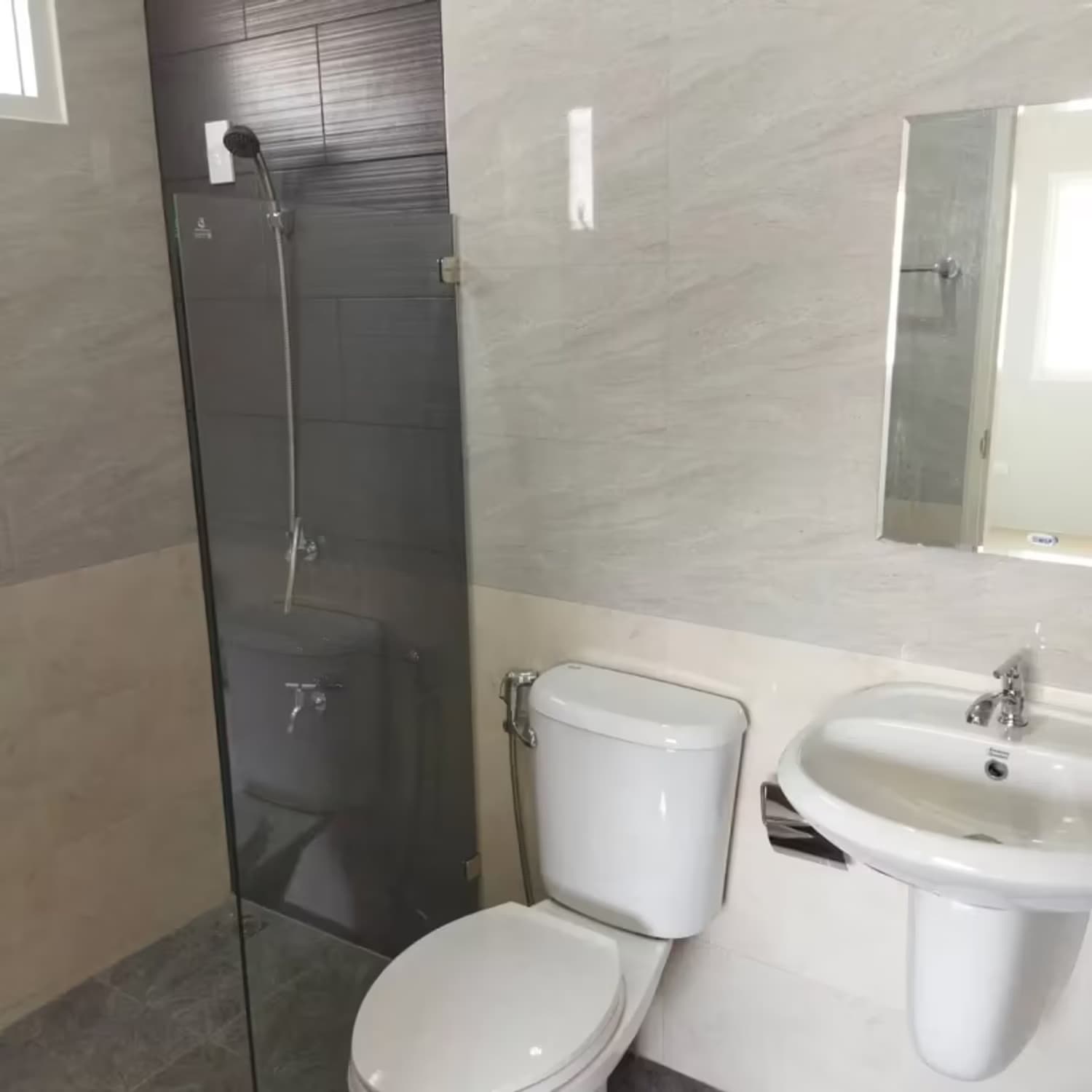3 Bedroom House - Image 3