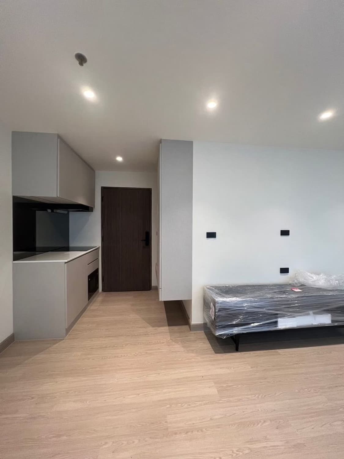1 Bed Condo for Sale  Near Asok BTS - Image 11