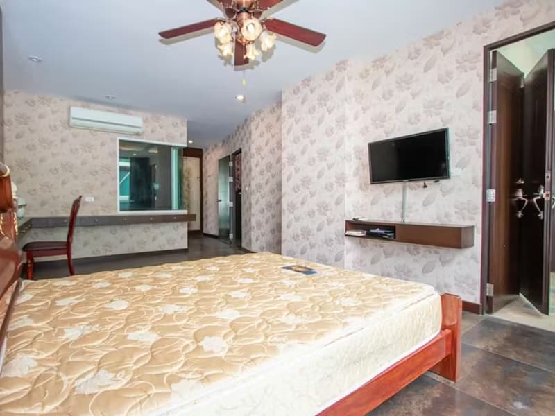 3 Bedroom Condo