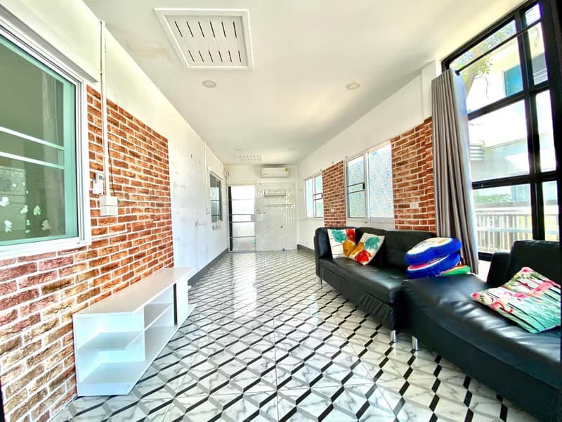 3 Bed Townhouse for Rent and Sale in Mueang Chiang Mai