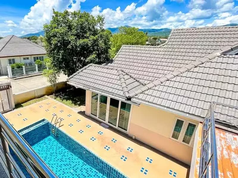 5 Bedroom House