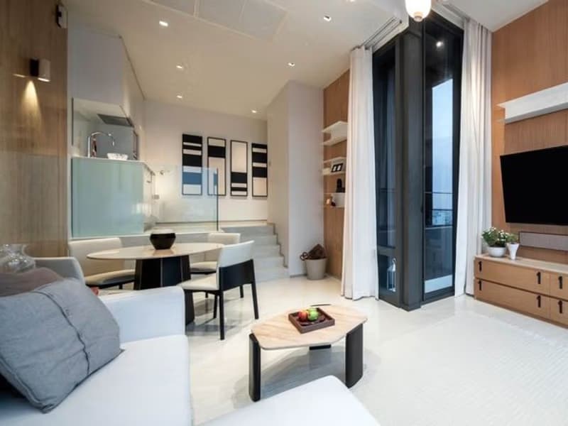 2 Bed Condo for Rent in Bang Rak