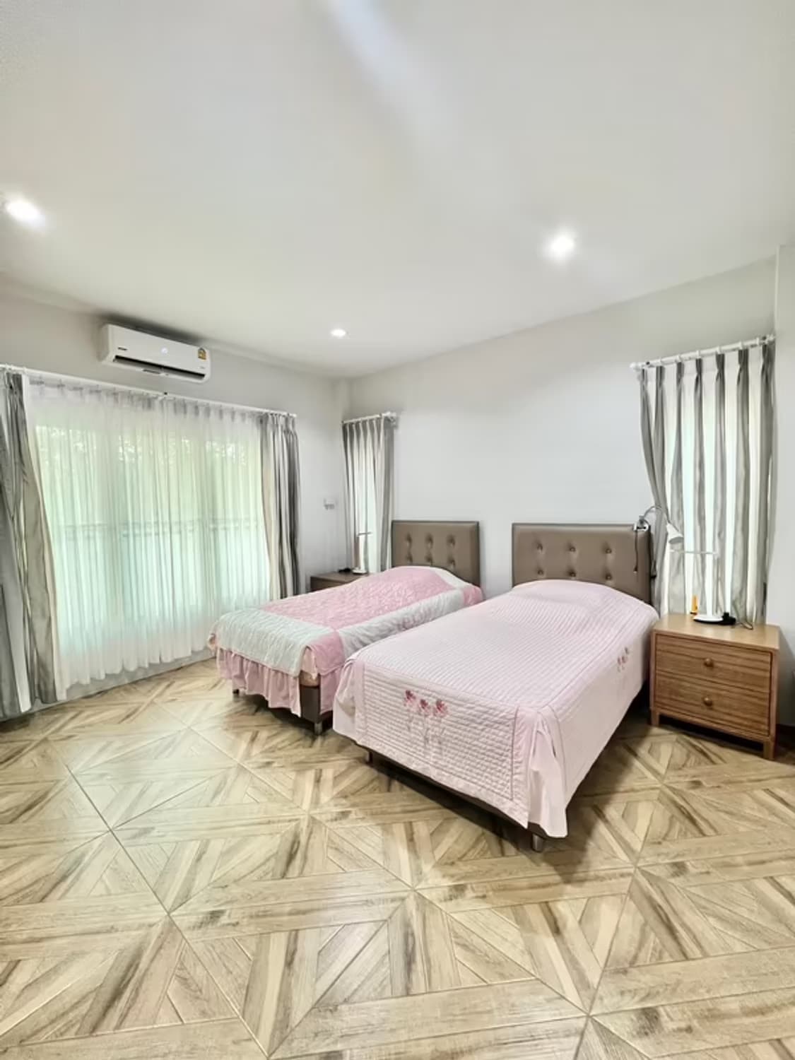 Minimal house 🏡 San Kamphaeng - Image 8