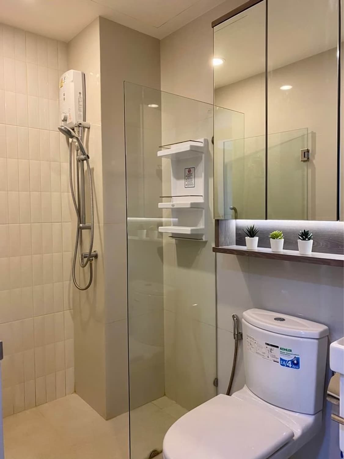 Condo for Rent at Life Asoke - Image 10