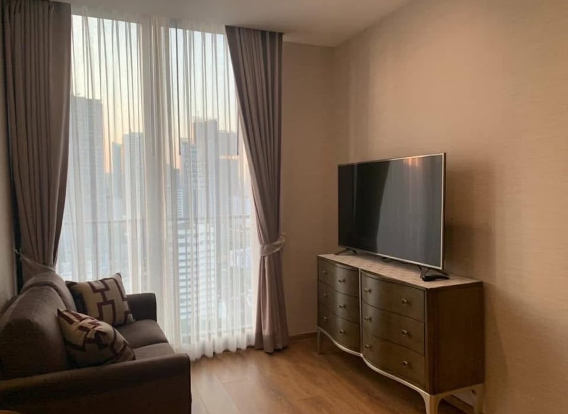 1 Bed Condo for Rent in Watthana - Image 1