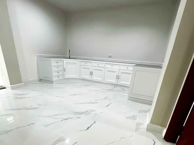 4 Bed Townhouse for Rent and Sale in Yan Nawa