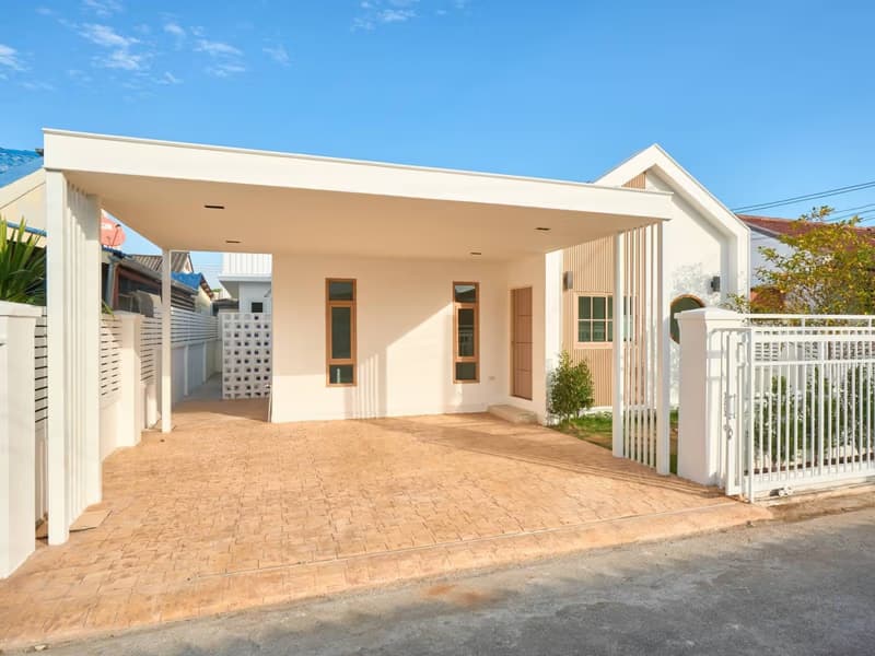 House for Sale in Mae Hia, Mueang Chiang Mai.