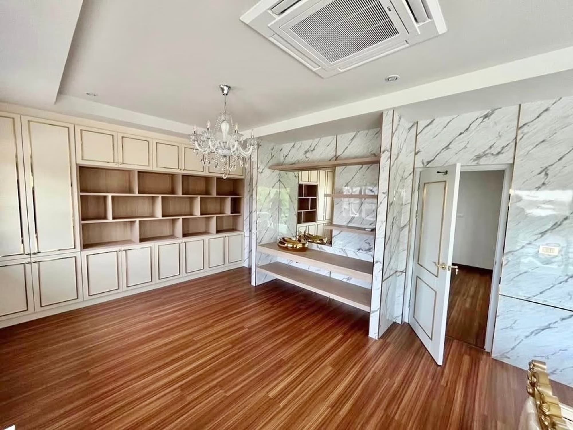 3 Bed House for Sale in Hang Dong - Image 11