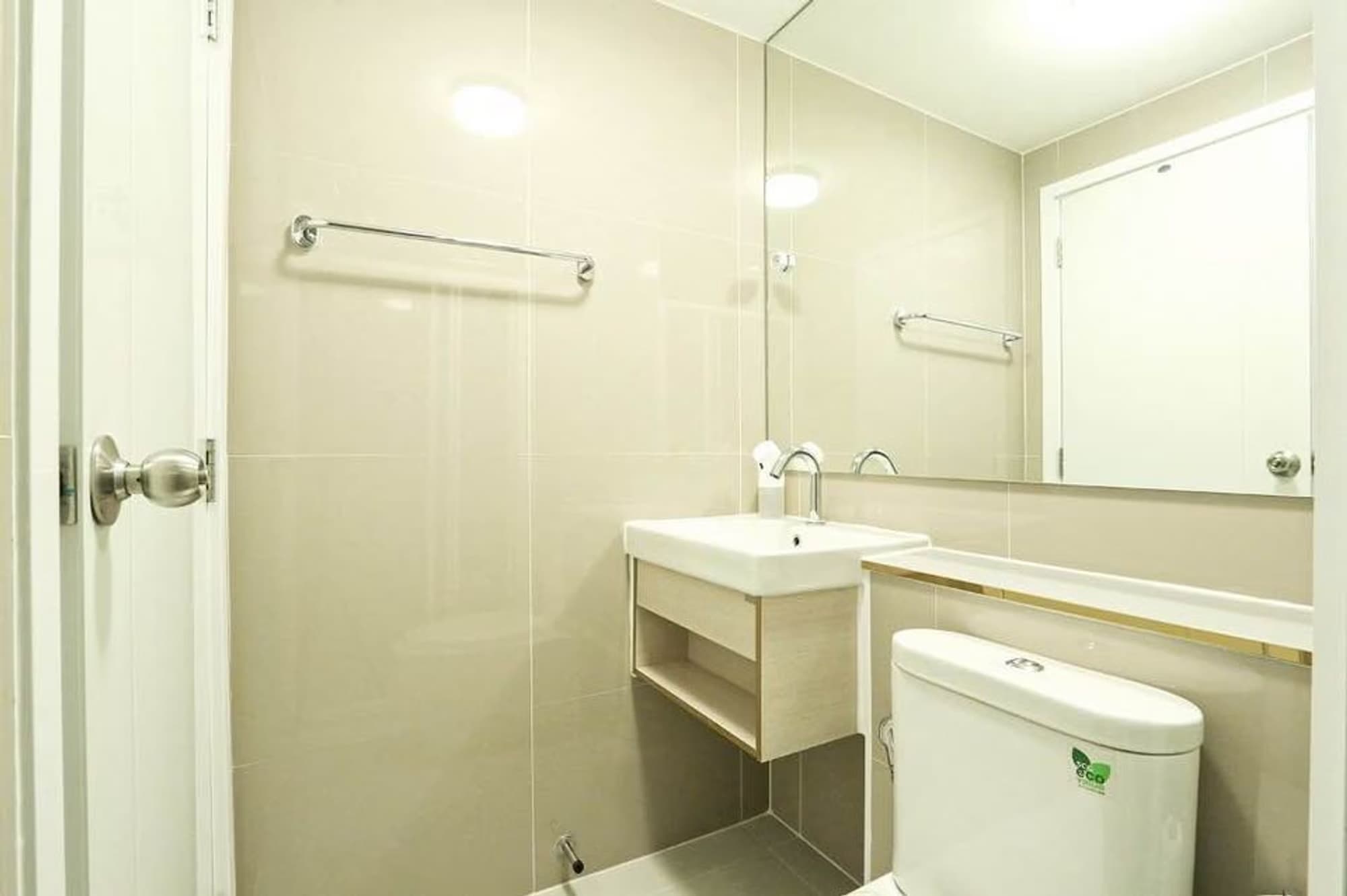 Condo for Rent at The Privacy Rama 9 - Image 7