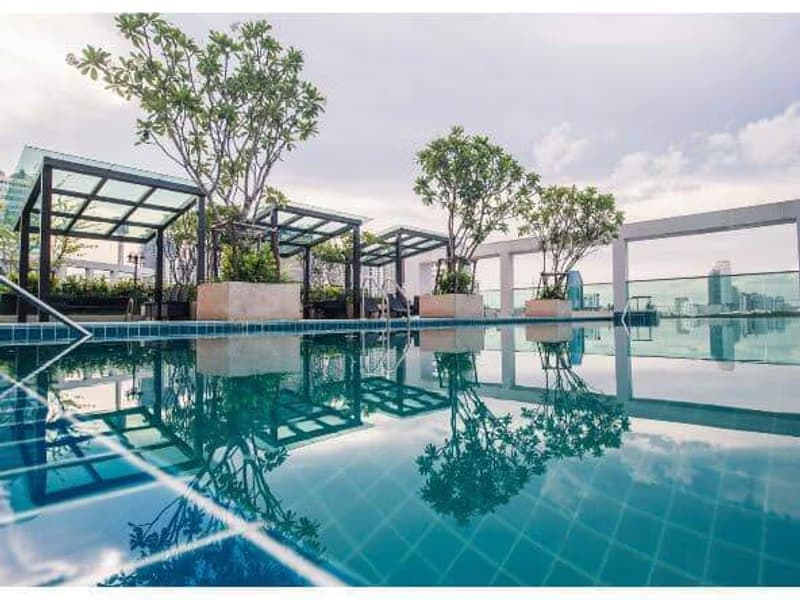 2 Bed Condo for Rent and Sale in Huai Khwang