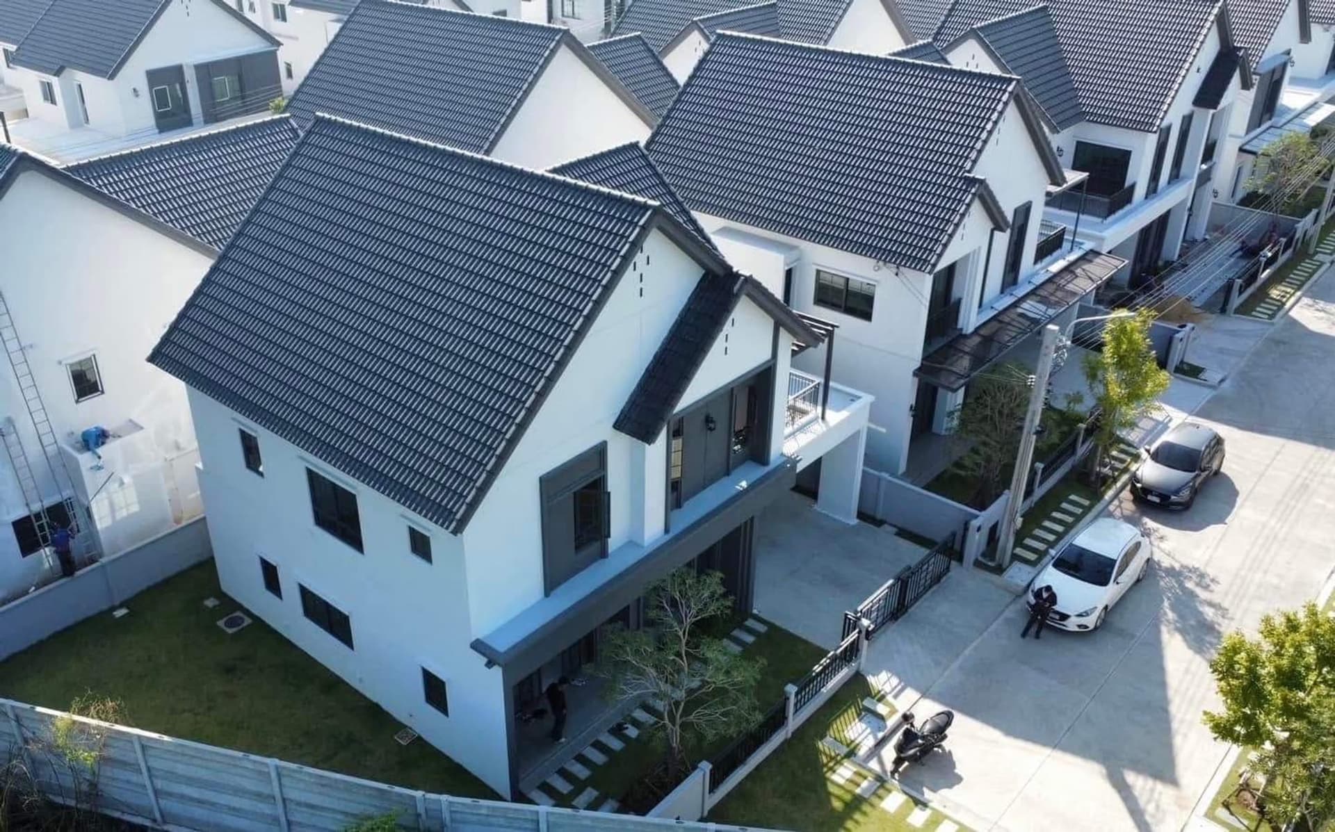 4 Bed House for Sale in Bang Phli, Samut Prakan - Image 2
