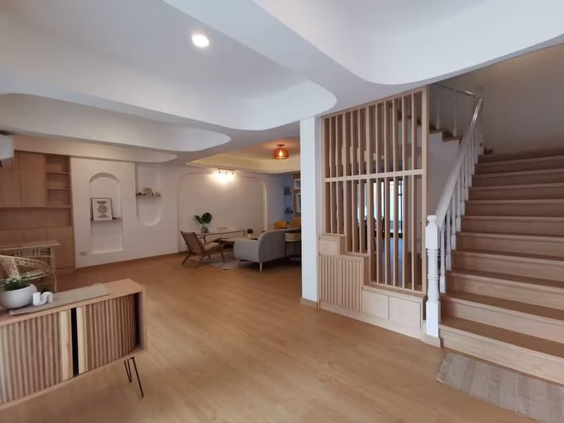 4 Bedroom Townhouse