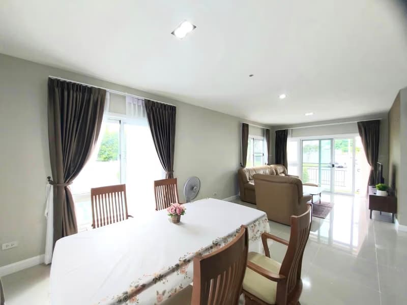 3 Bed House for Rent in Mueang Chiang Mai