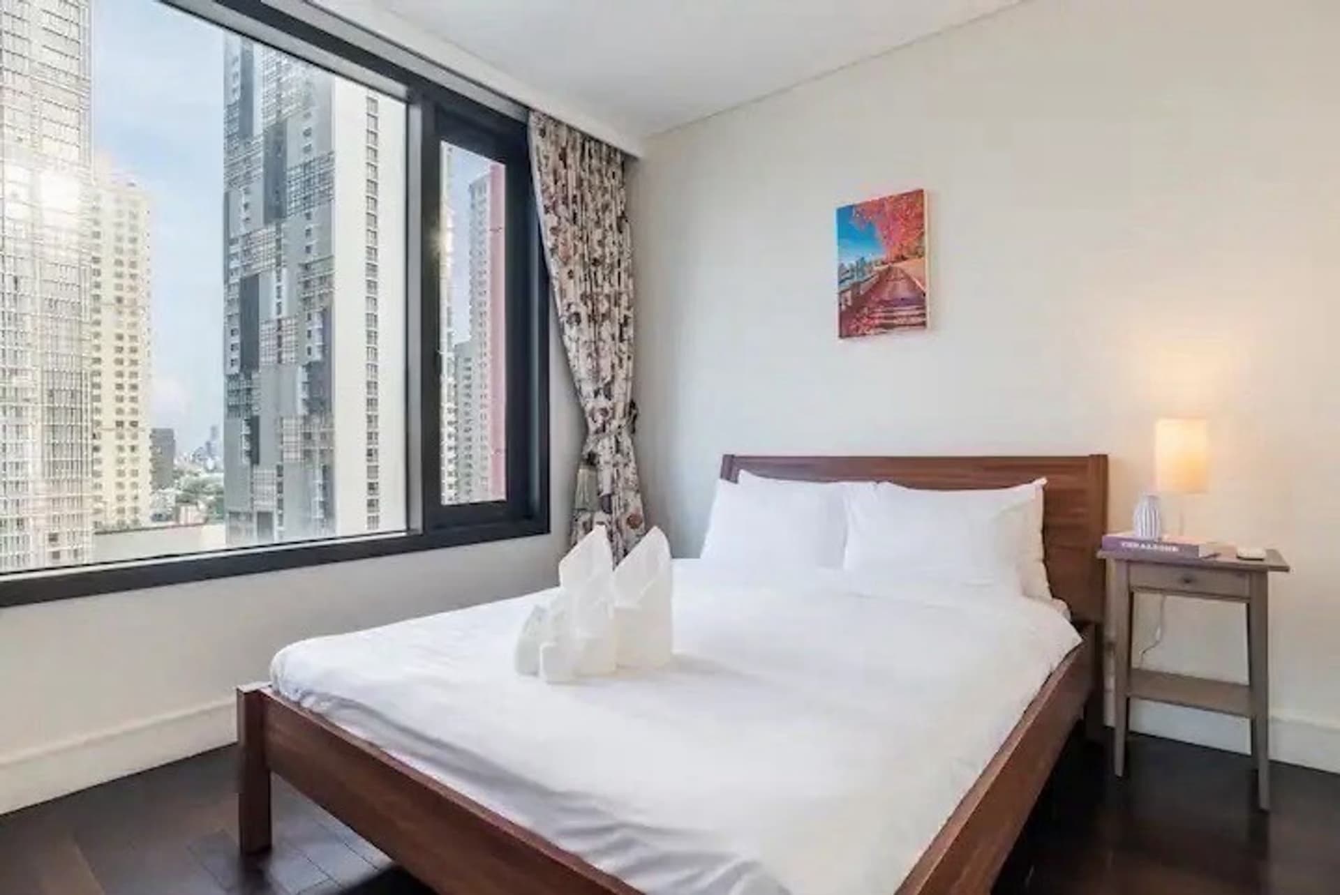 2 Bed Condo for Sale in Khlong Toei - Image 7