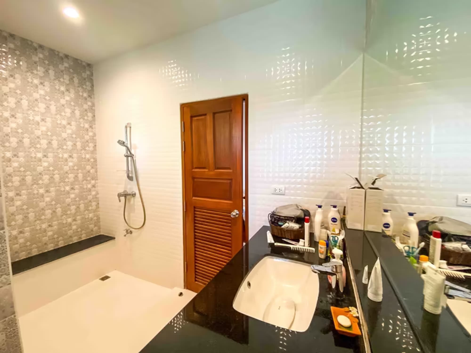 4 Bedroom House - Image 20