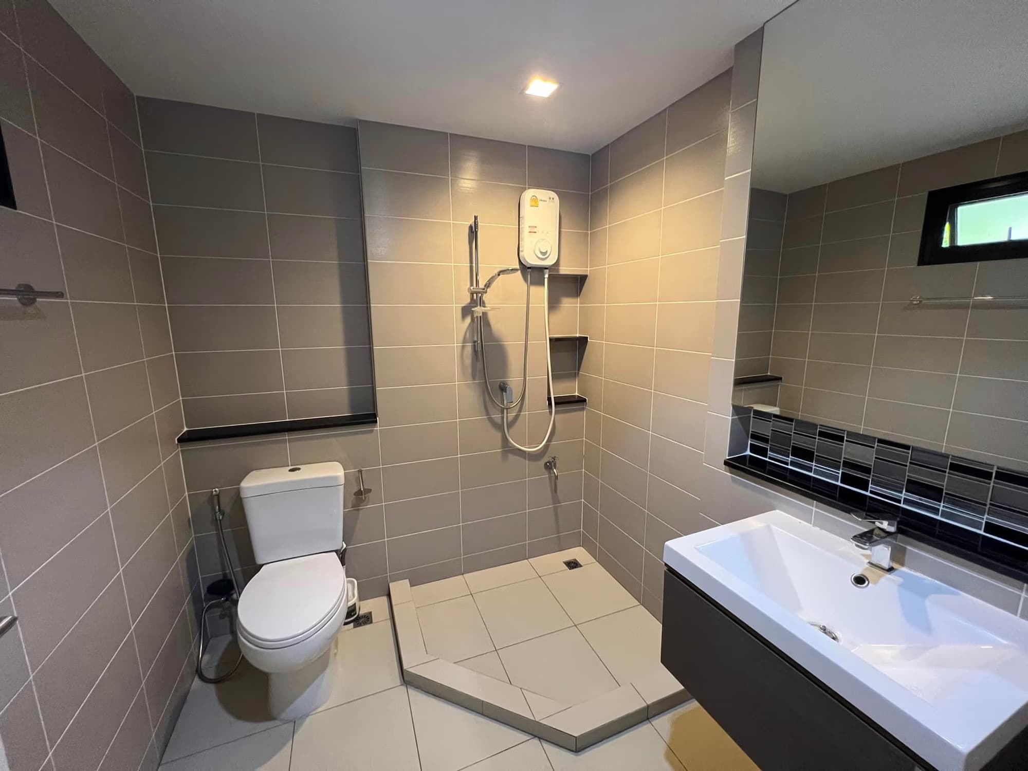 House for Rent at Burasiri Wongwaen-Onnut - Image 9