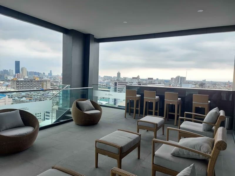 1 Bed Condo for Rent and Sale  Near National Stadium BTS